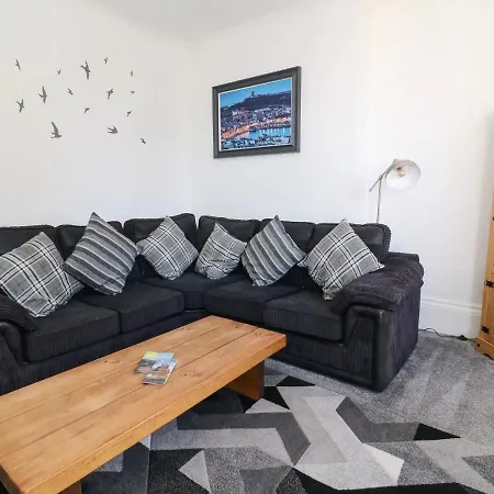 Located Centrally For Up To 4 Guests Apartament Scarborough