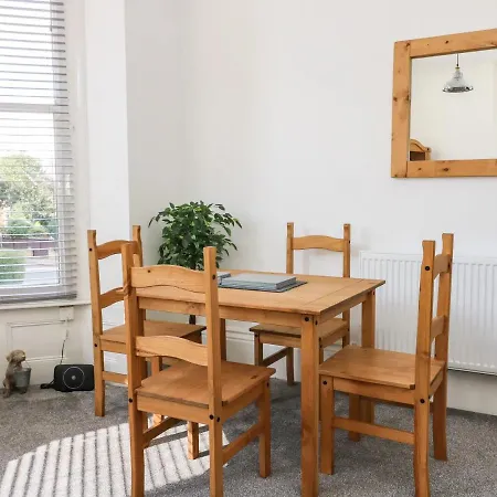 Apartament Located Centrally For Up To 4 Guests *